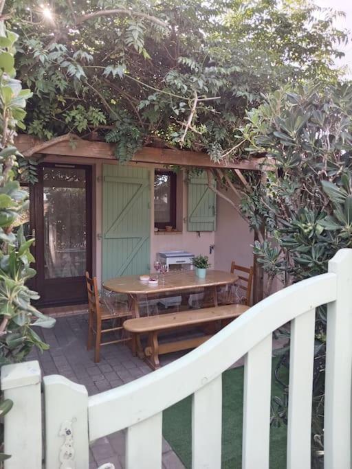 Jolie Maisonnette Dans Residence Calme Avec Piscine Le Barcarès Εξωτερικό φωτογραφία